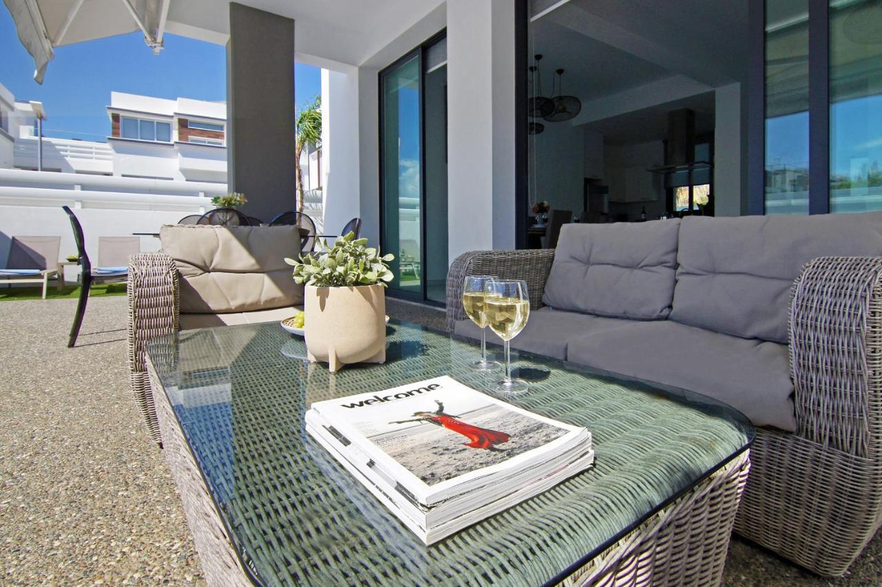 Villa Martha โปรทาราส ภายนอก รูปภาพ